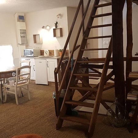 La Belmontaise Bed and Breakfast Beaumont-sur-Sarthe Eksteriør billede