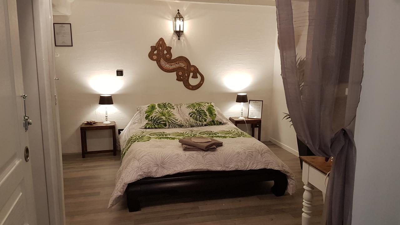 La Belmontaise Bed and Breakfast Beaumont-sur-Sarthe Eksteriør billede