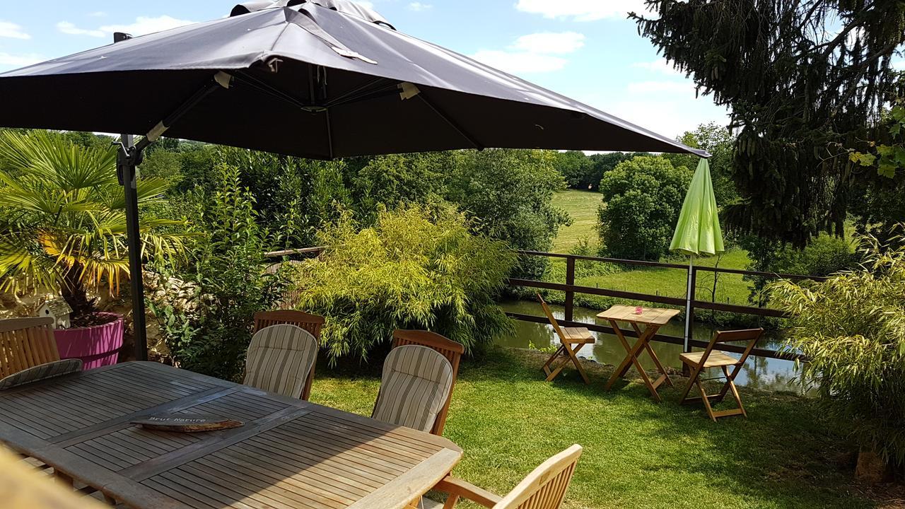 La Belmontaise Bed and Breakfast Beaumont-sur-Sarthe Eksteriør billede