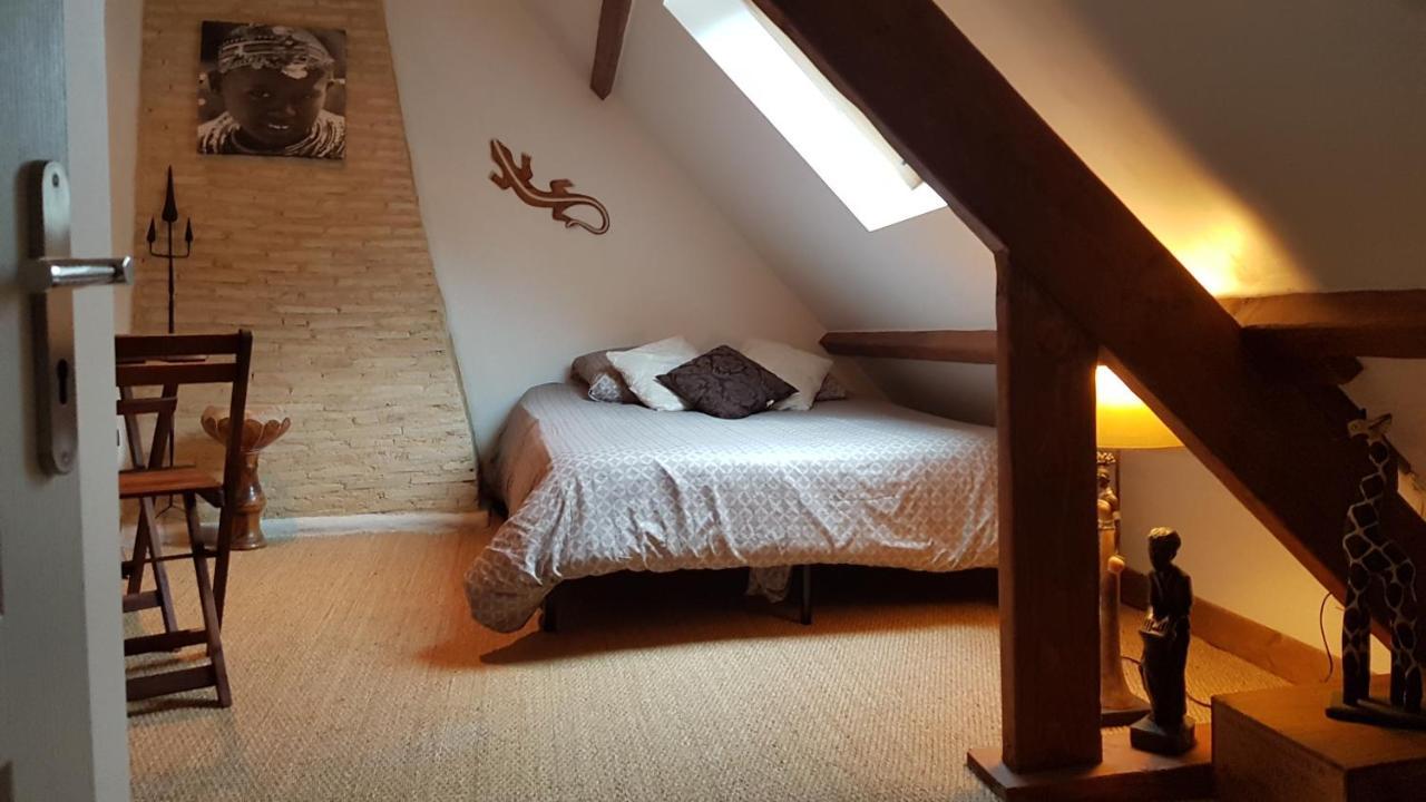 La Belmontaise Bed and Breakfast Beaumont-sur-Sarthe Eksteriør billede